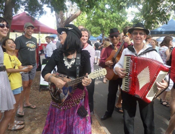 Continental Party Band Brisbane - Roving Bands Musicians Singers